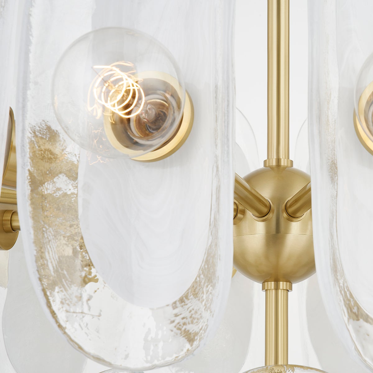 Hilo Chandelier