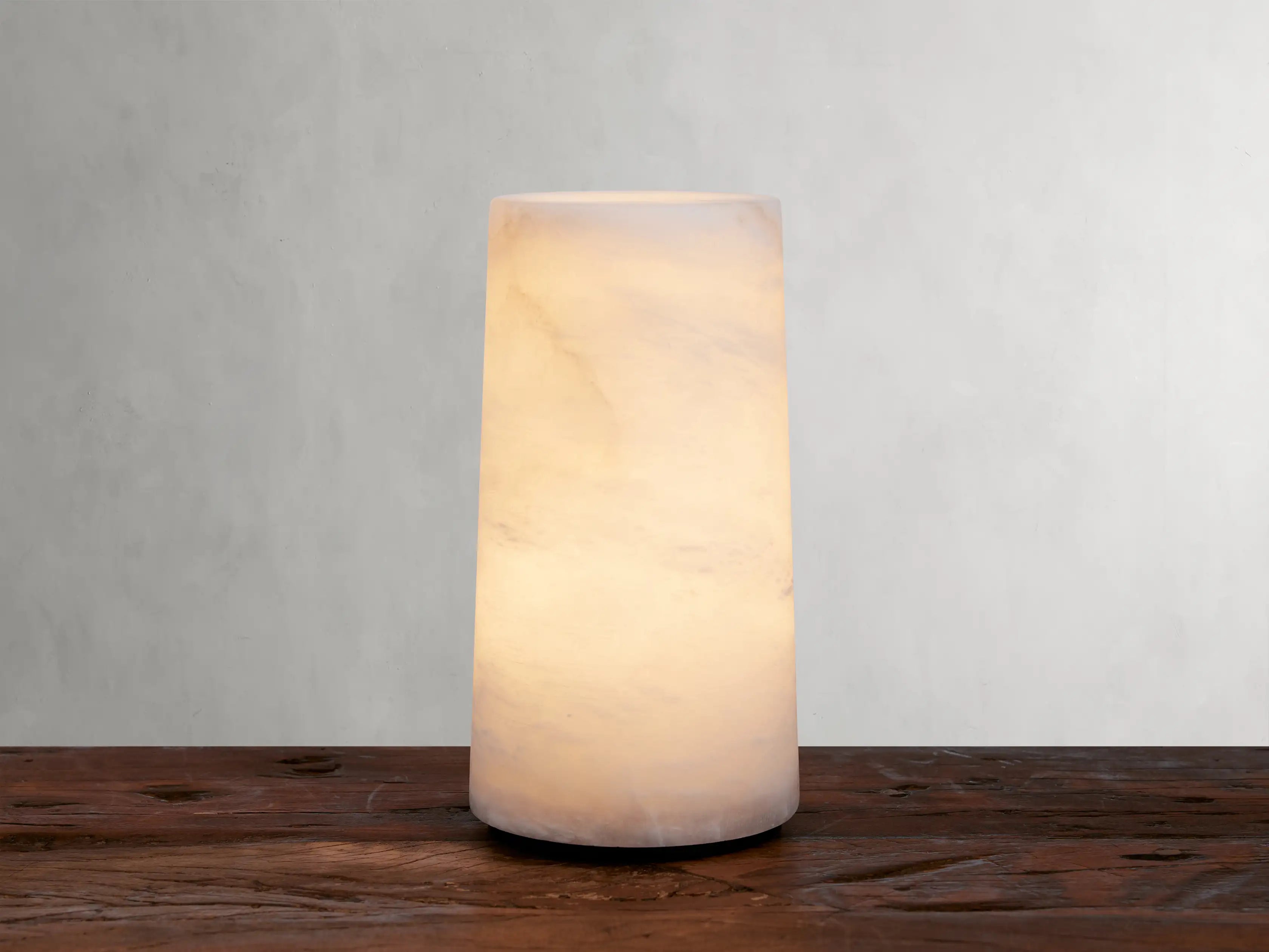 8" Kelby Outdoor Rechargeable Lamp 8", 12"