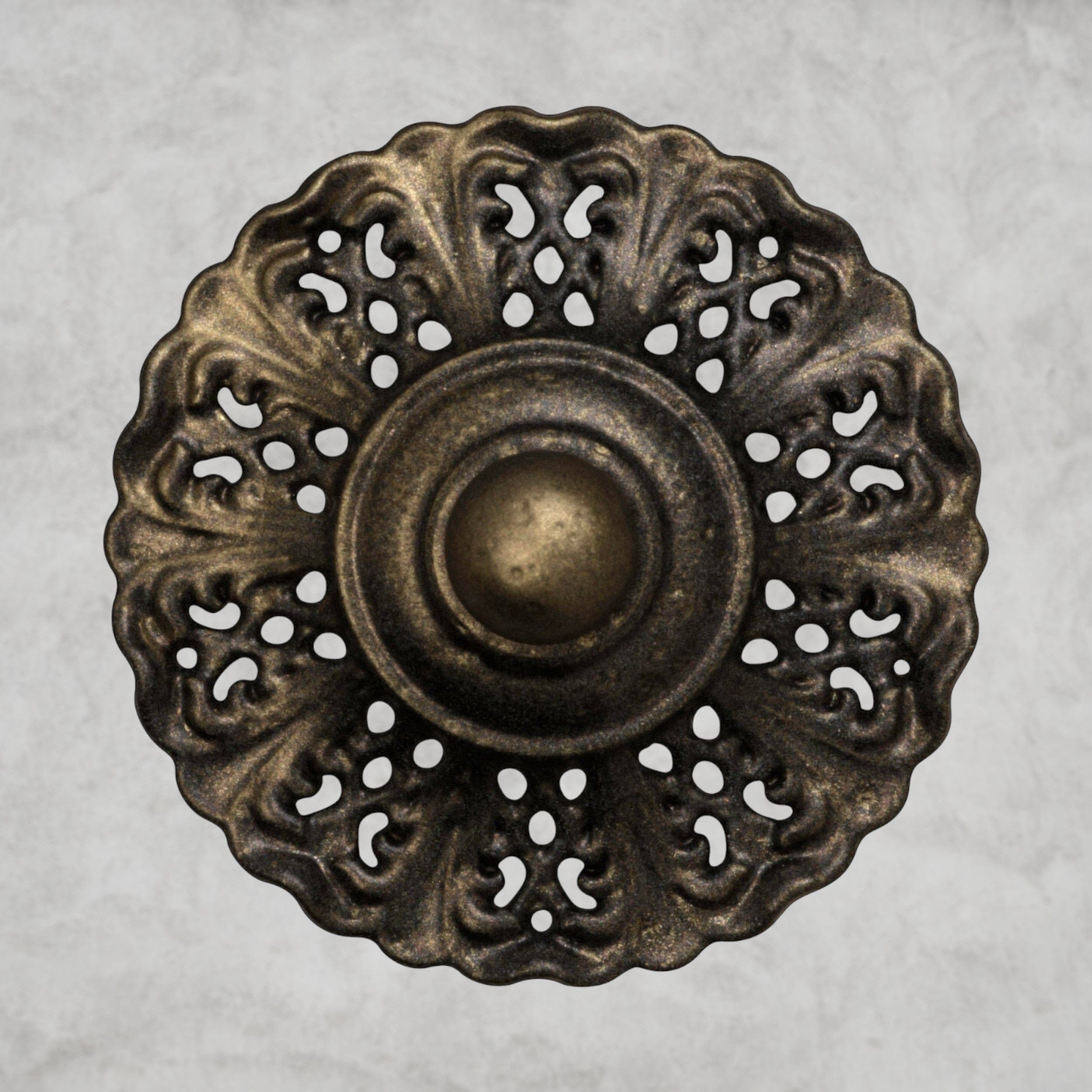 La Scala Chandelier 28"