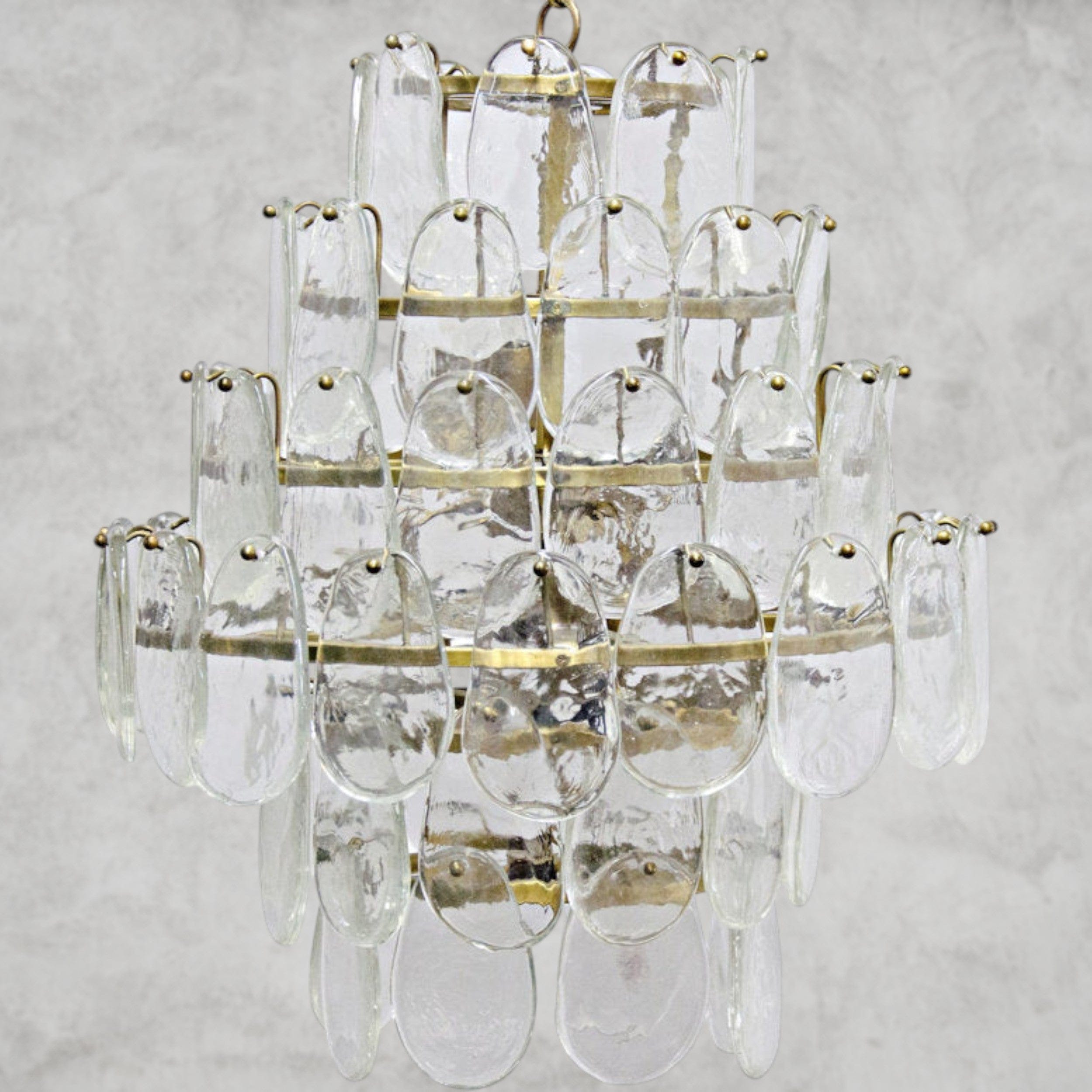 Noirt 6 - Light Chandelier