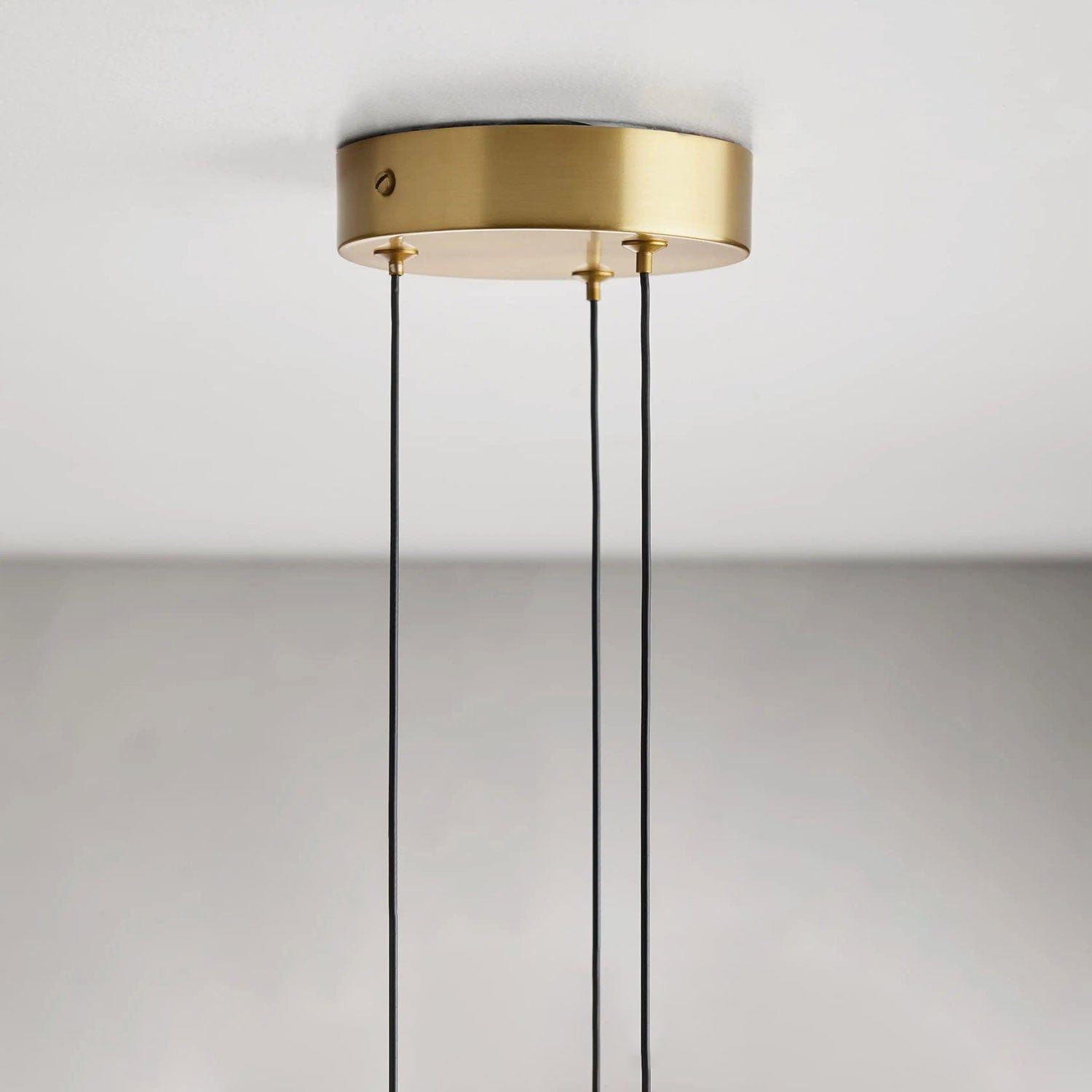 Soltaire Cluster Pendant