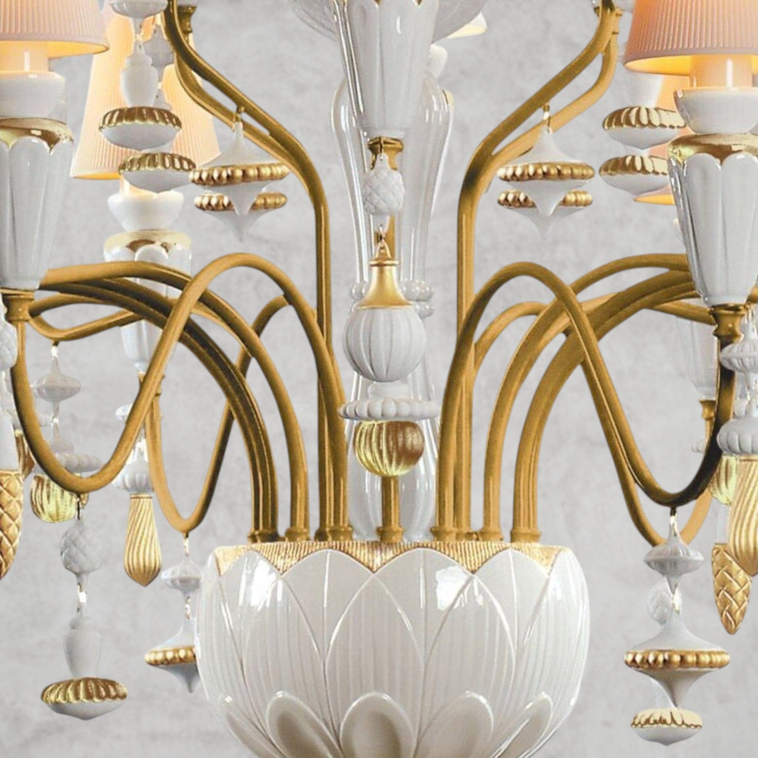 Vintage Nexora 20-Lights Chandelier