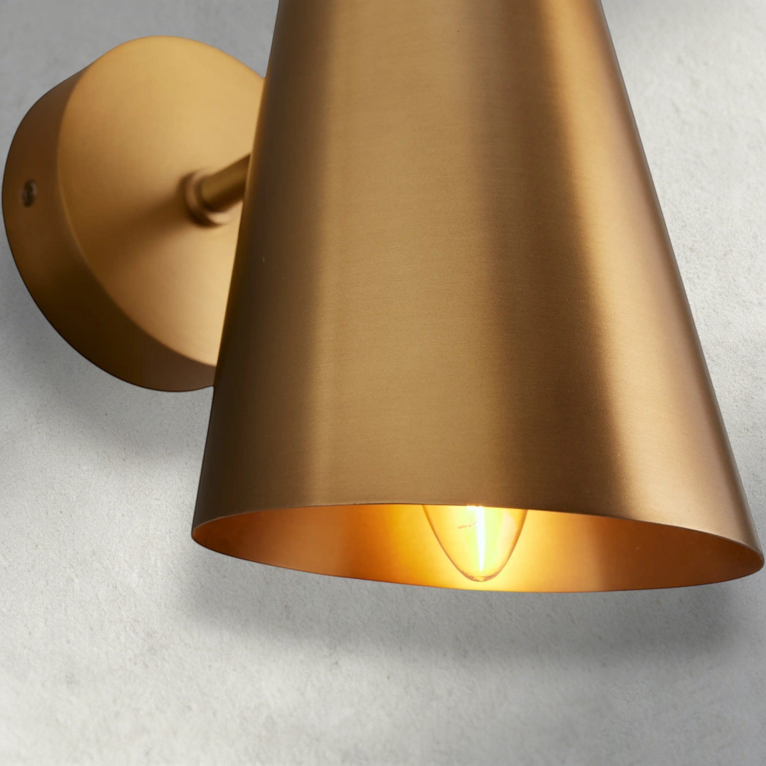 Elih Sconce