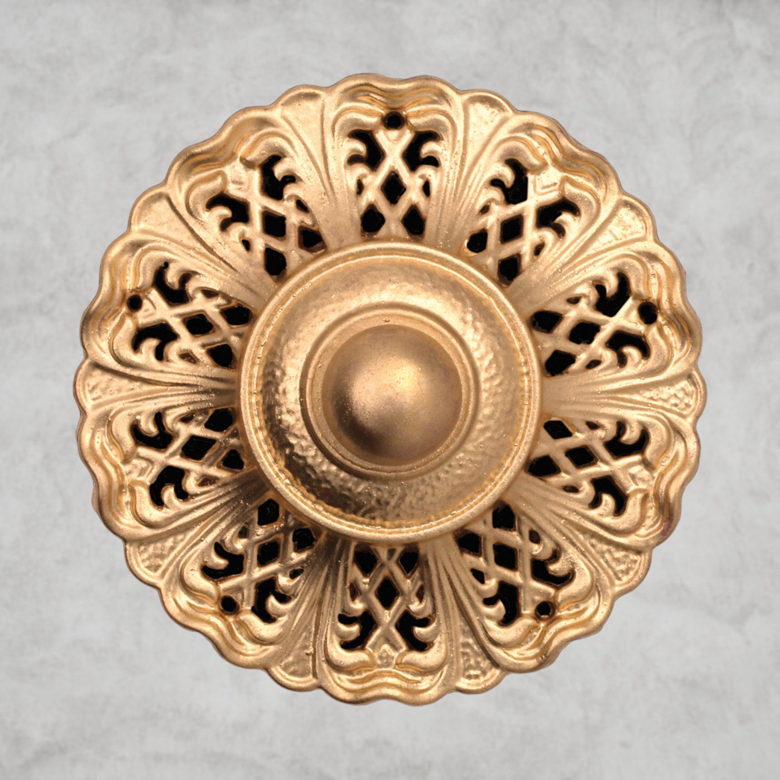 Emilea Chandelier 33"