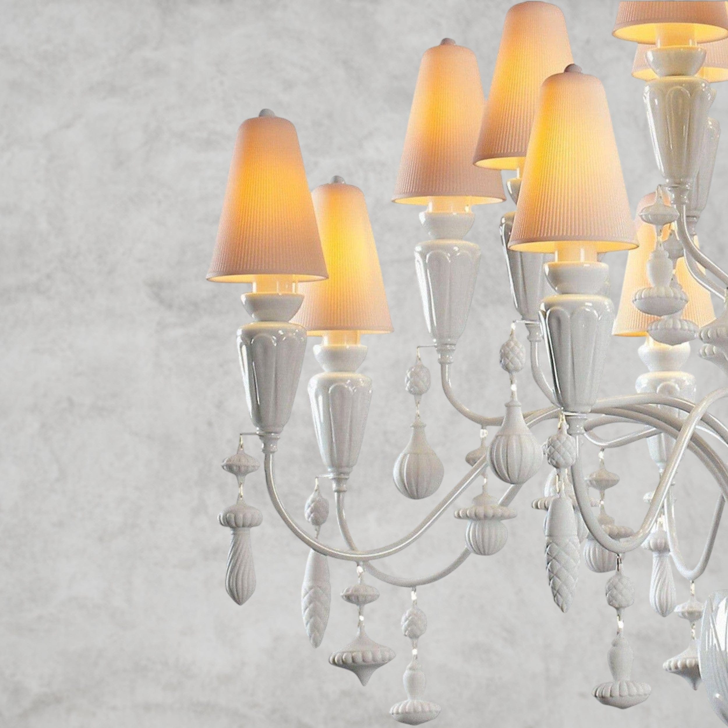 Vintage Nexora 20-Lights Chandelier